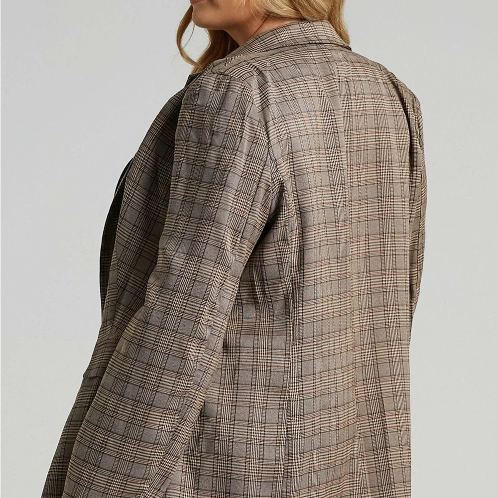 EUC Showpo Brown Pattern Blazer - Picture 4 of 7